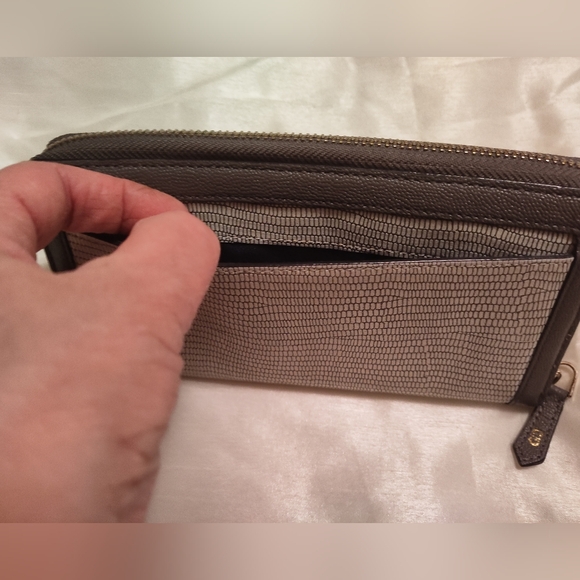 Cole Haan big size wallet - Picture 8 of 12